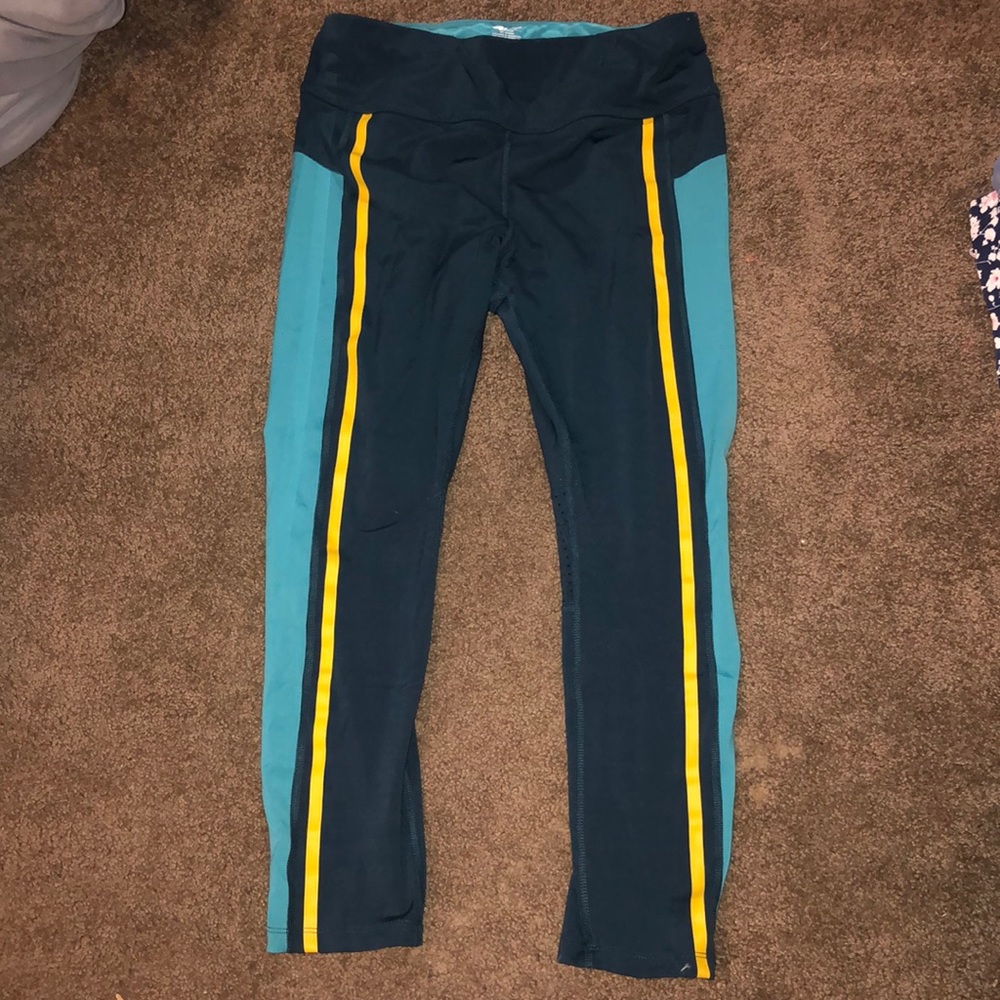 AVIA stretchy workout leggings